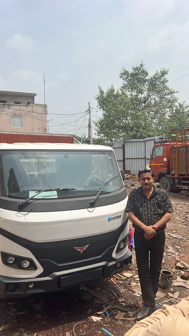 SS Transport Co. electric delivery truck